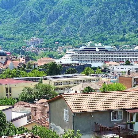 Red House Apartment Kotor Exterior foto