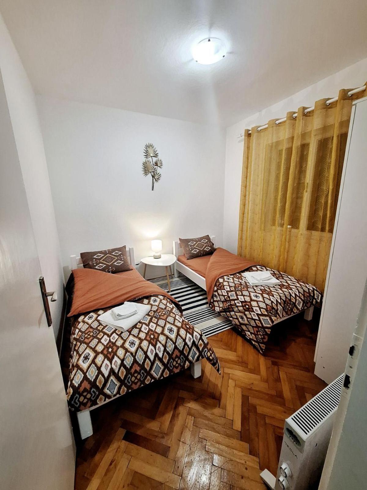Red House Apartment Kotor Exterior foto