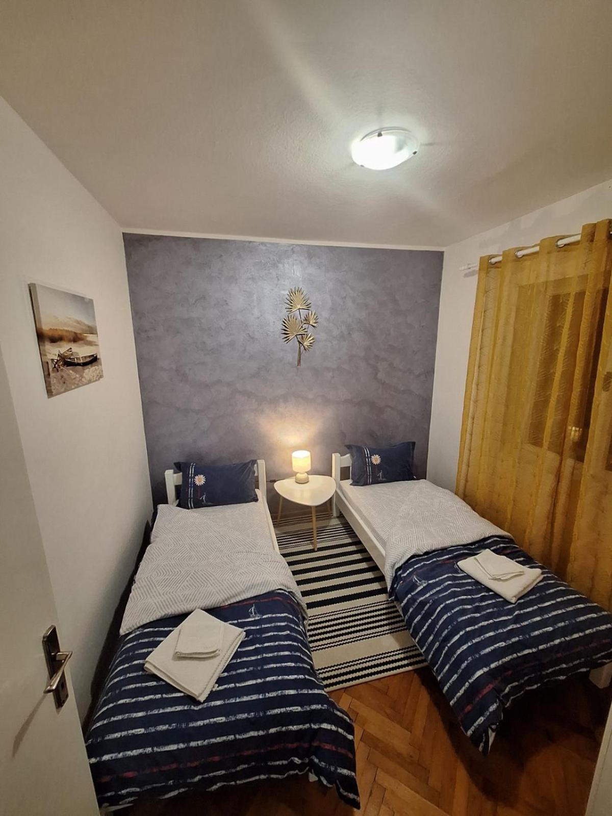 Red House Apartment Kotor Exterior foto